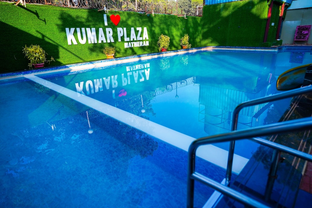 HOTEL KUMAR PLAZA 6/50