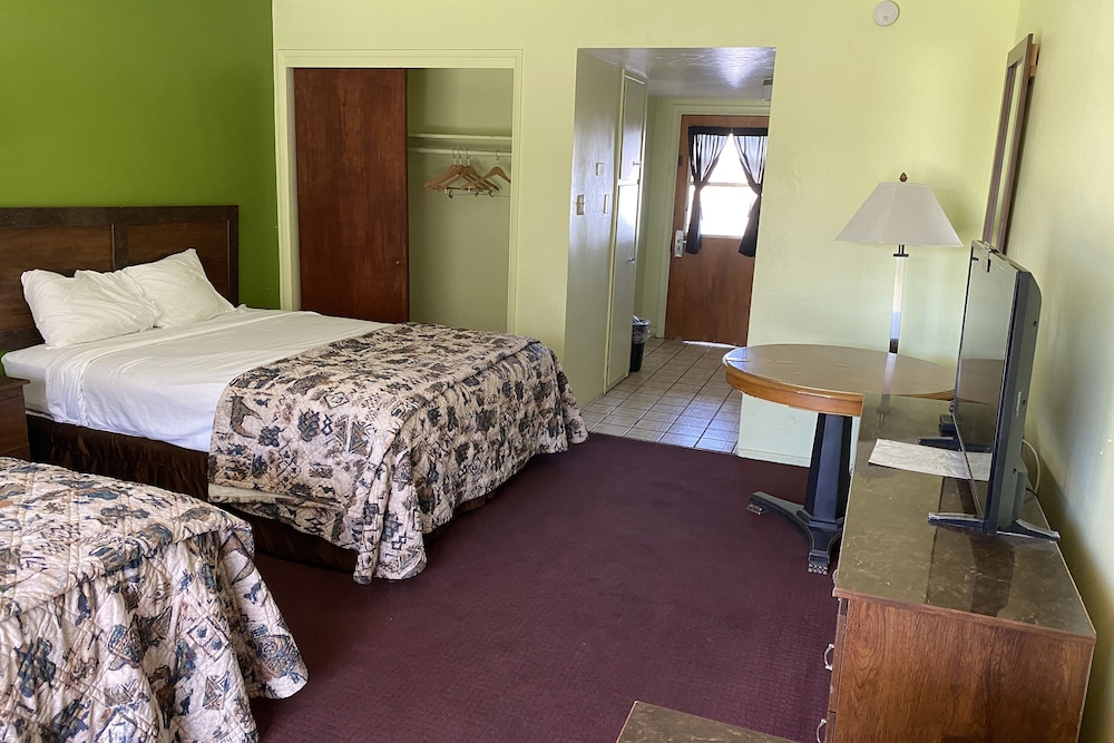 Hotel Yuma AZ Desert Grove 23/47