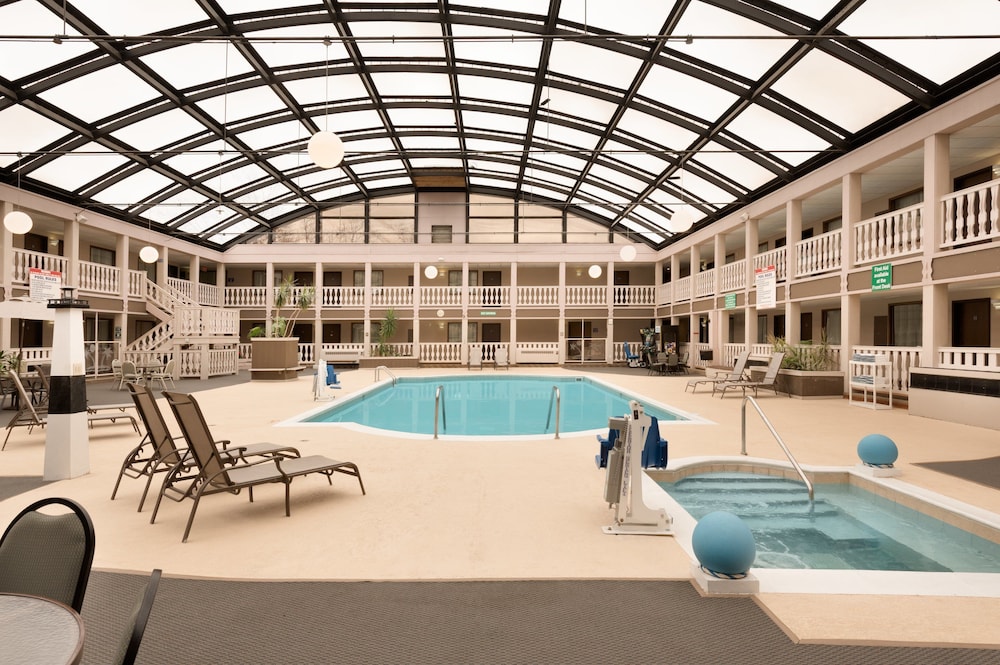 Americinn By Wyndham Janesville 24/57