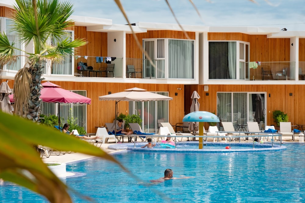 Riva Hill Resort 11/48