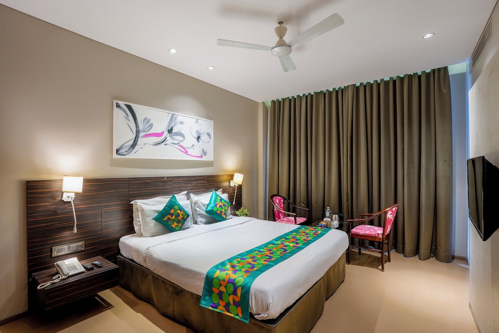Hotel Niraali Executive 28/65