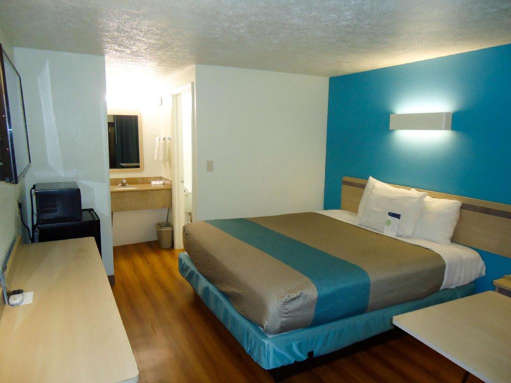 Motel6 Columbus, MS 17/25