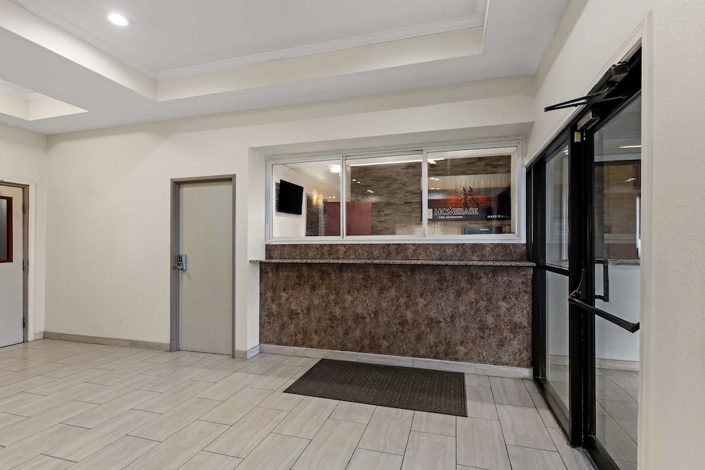 Red Lion Inn & Suites Caseyville 4/31