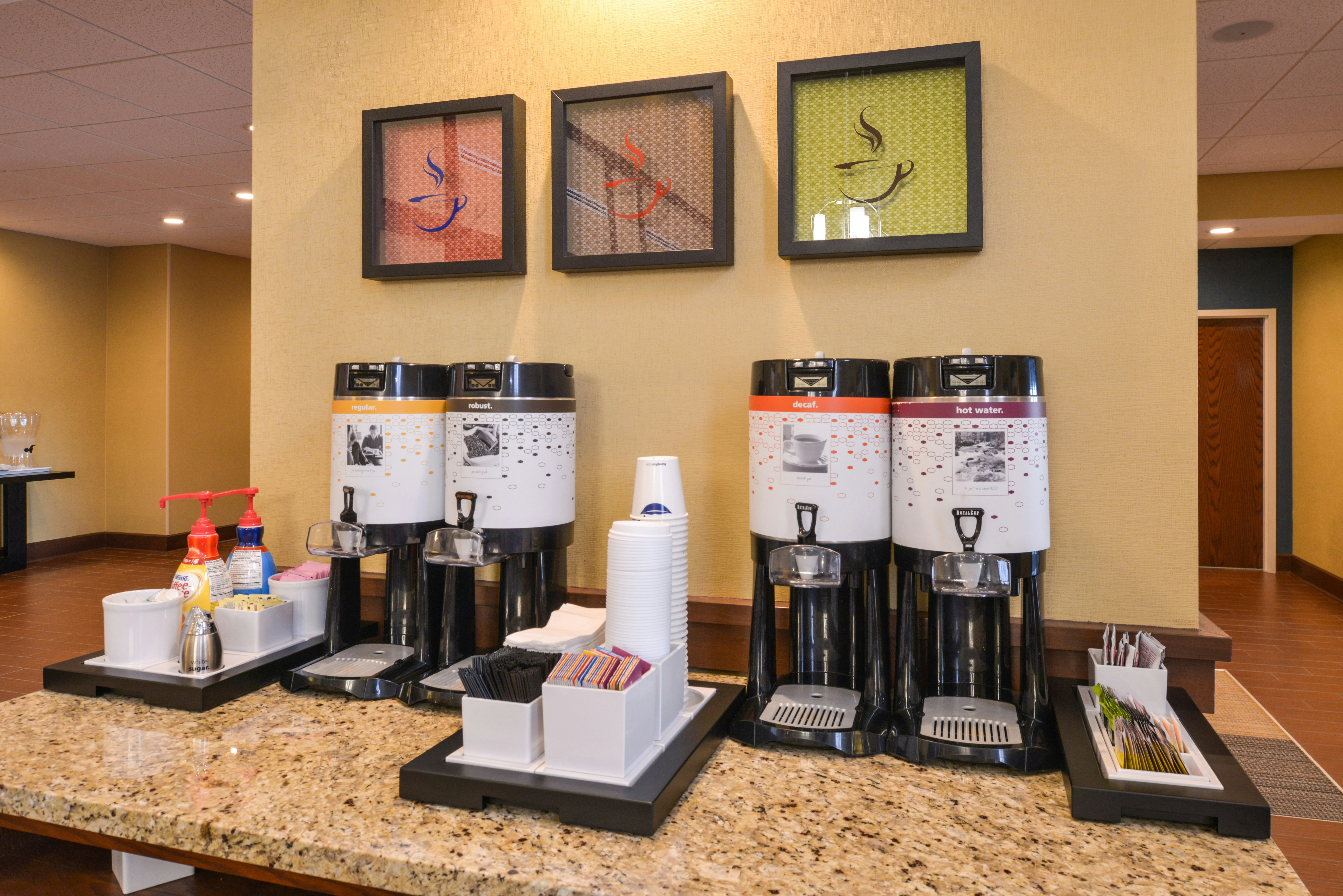 Hampton Inn & Suites by Hilton Lonoke 16/36