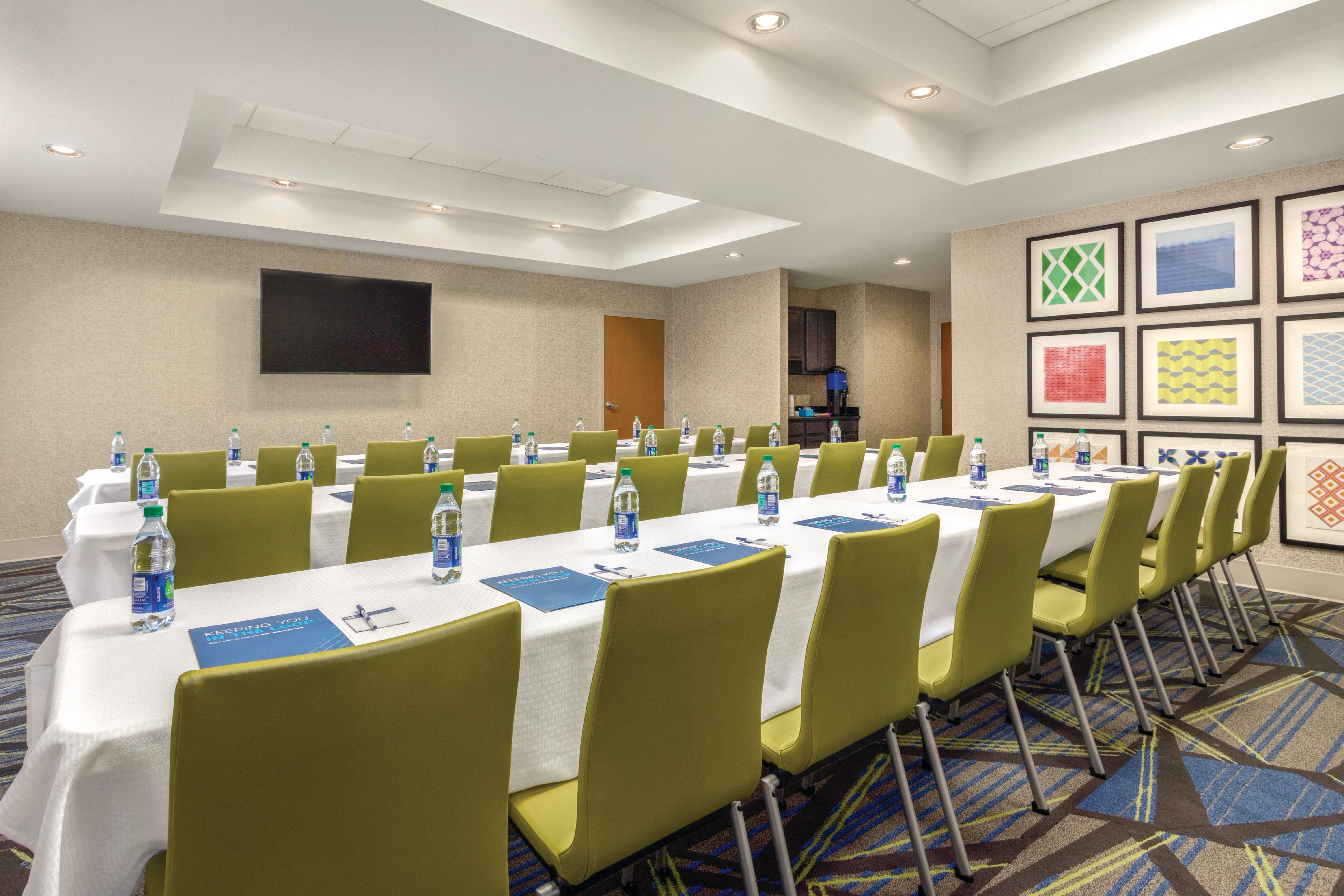 Holiday Inn Express Suites Lawton Fort Sill 45/54