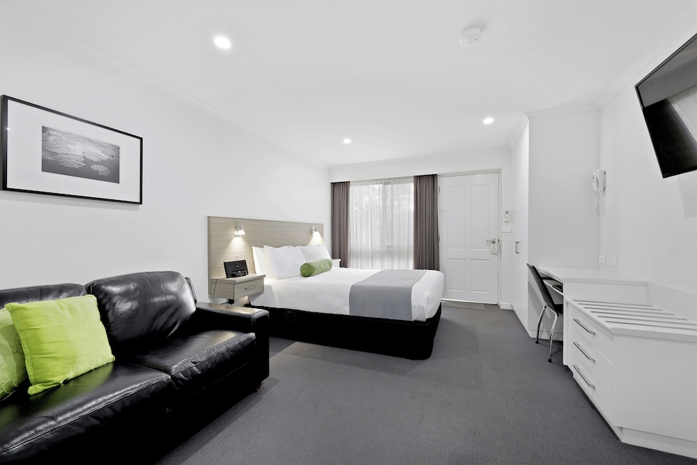 HAMILTON LONSDALE MOTEL 29/58