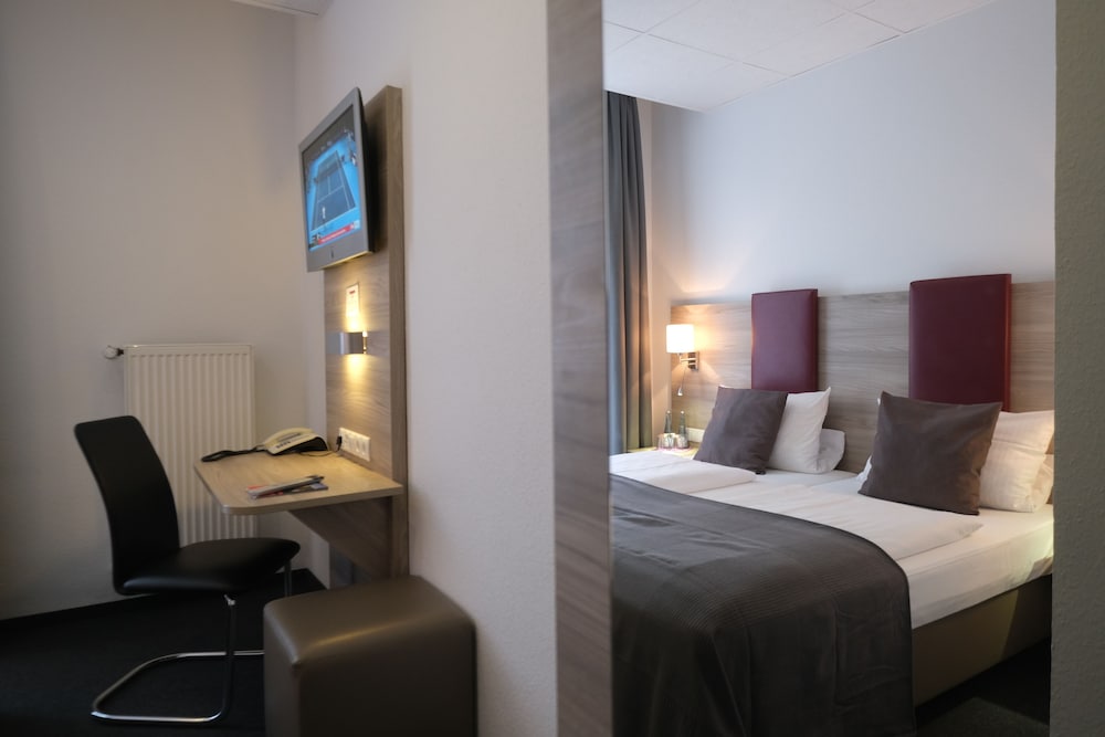 TOP Hotel Hohenstaufen 8/57