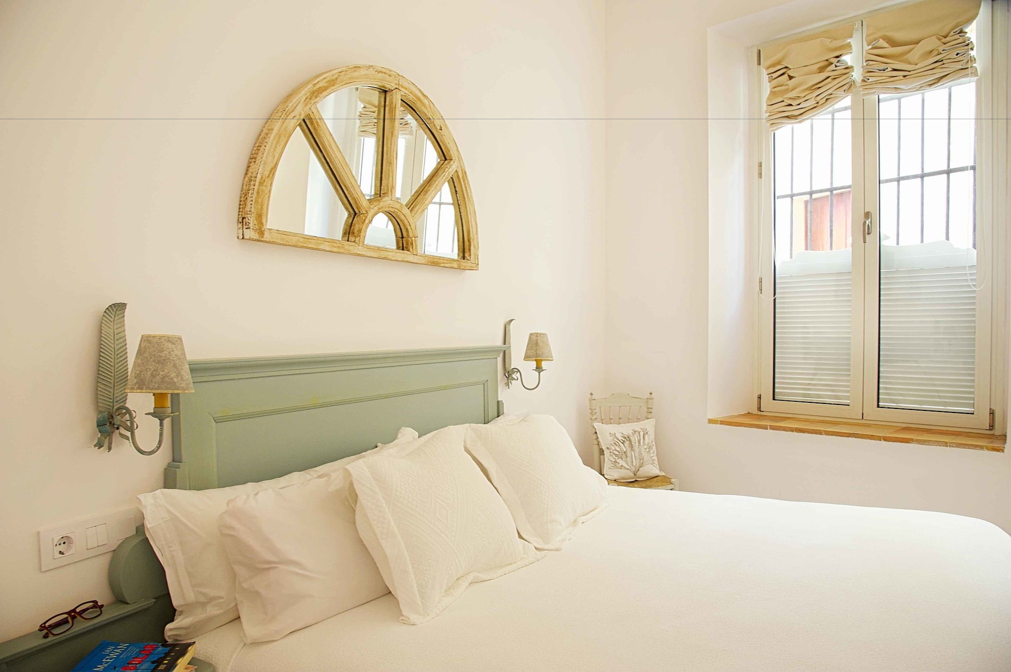 2 BEDROOMS, GRAND, DELUXE, APARTMENT