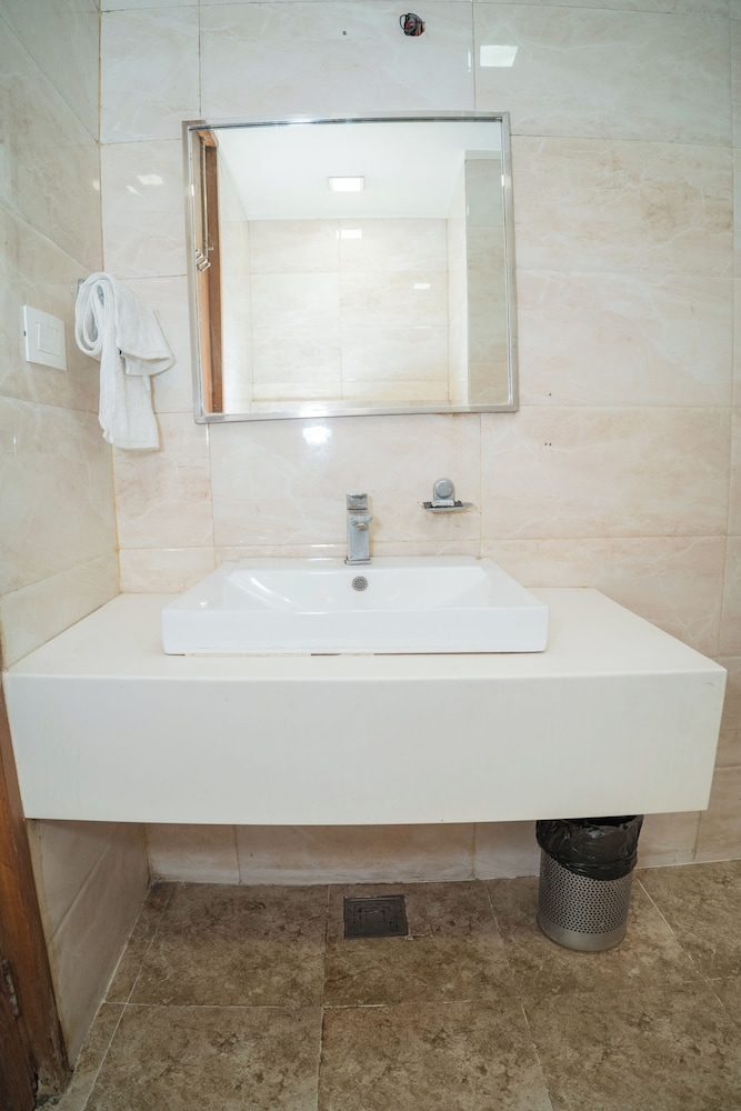 HOTEL GRAND HRIDEY 47/50
