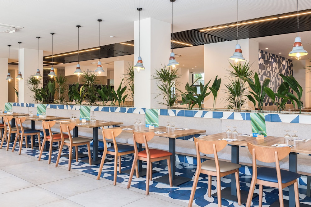 Eurosalou Hotel 30/46