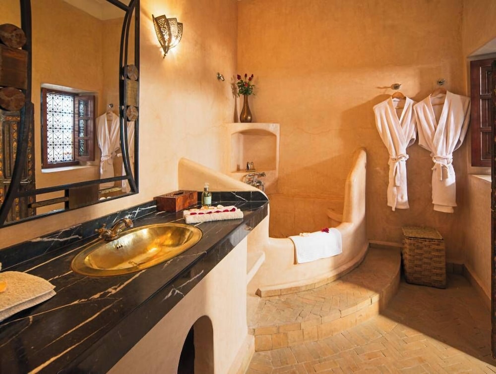 Riad Darhani 26/28