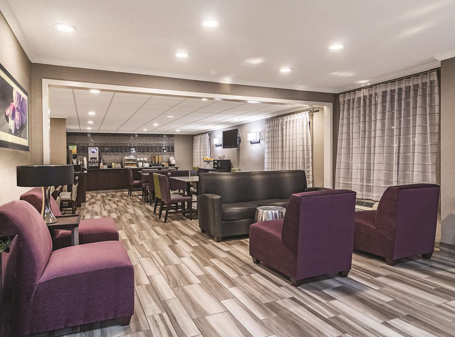 Wingate by Wyndham Brunswick GA / I-95 20/37