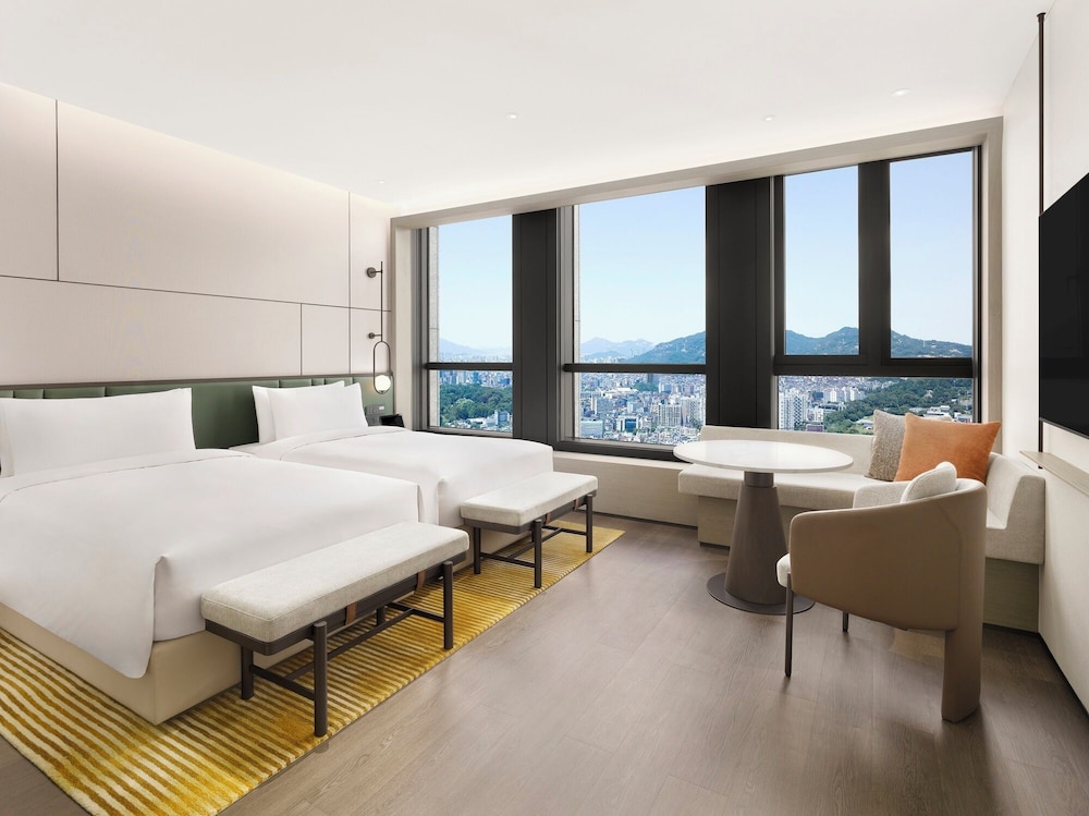 PREMIUM, DELUXE, TWIN BEDS, RIVER VIEW