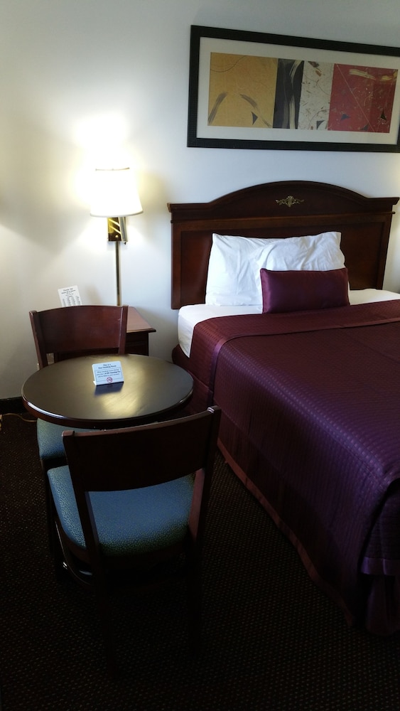 Hoosier Inn 14/39