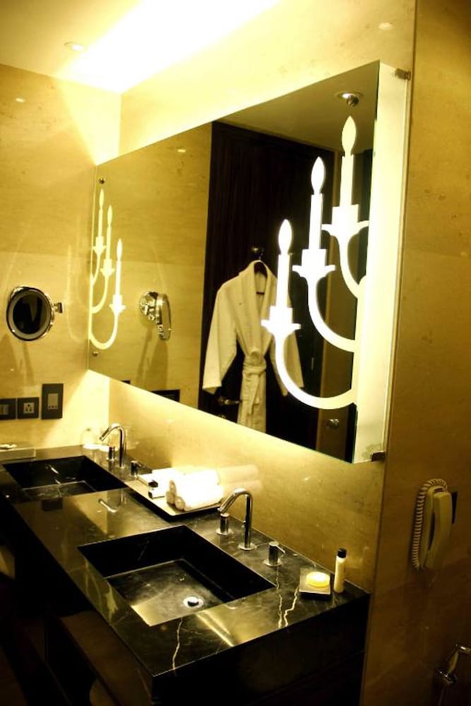 IIDL Suites 20/39