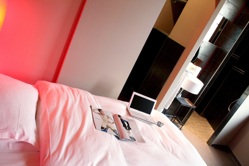 7Art Hotel 26/75