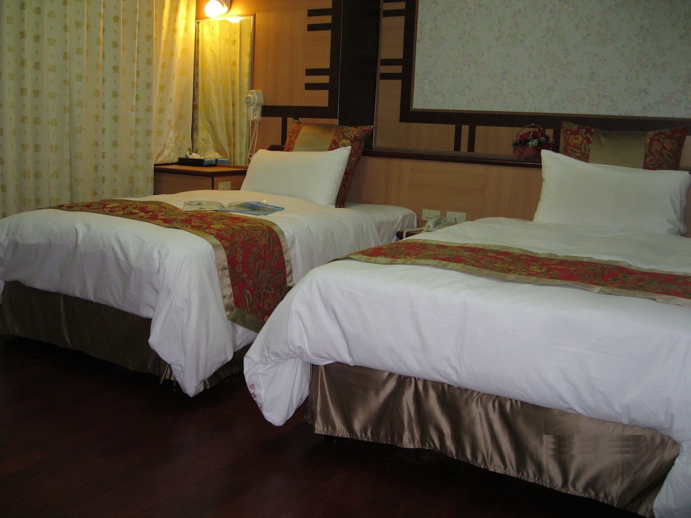 Seng-Kuo Hotel 35/44