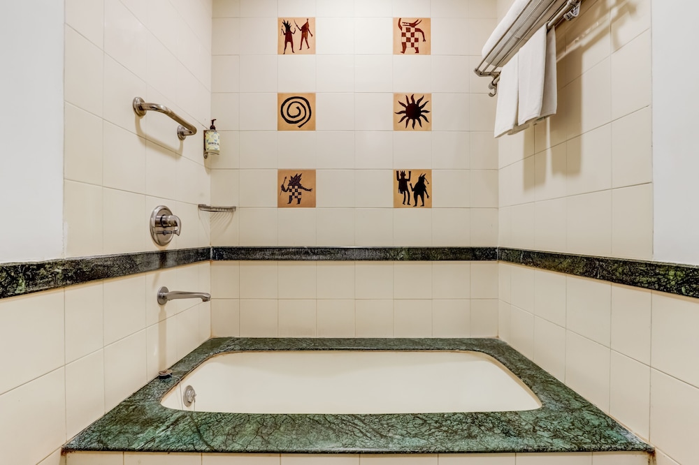 Lemon Tree Hotel Ahmedabad 67/67