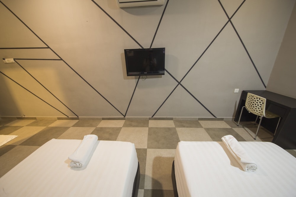 Elite Hotel Muar 24/50