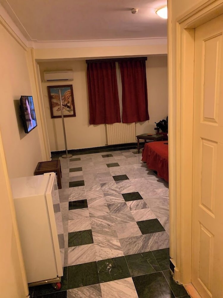 Hotel Hydra Ouled Fayet 22/24