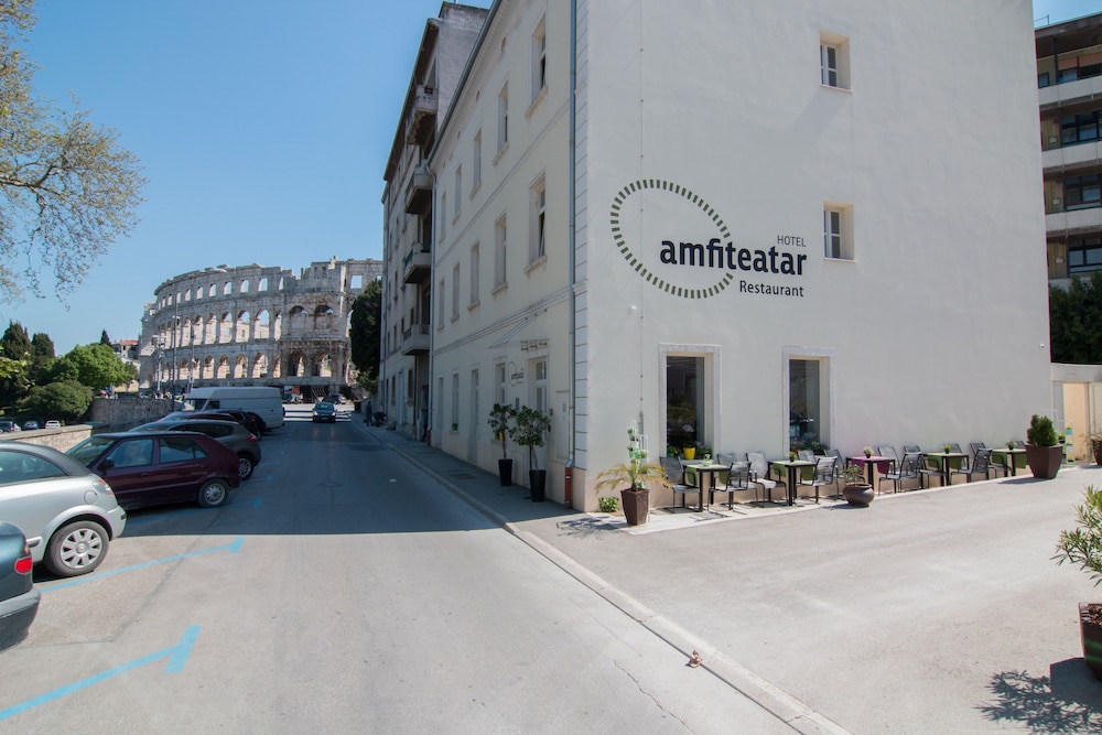 Hotel Amfiteatar 3/63
