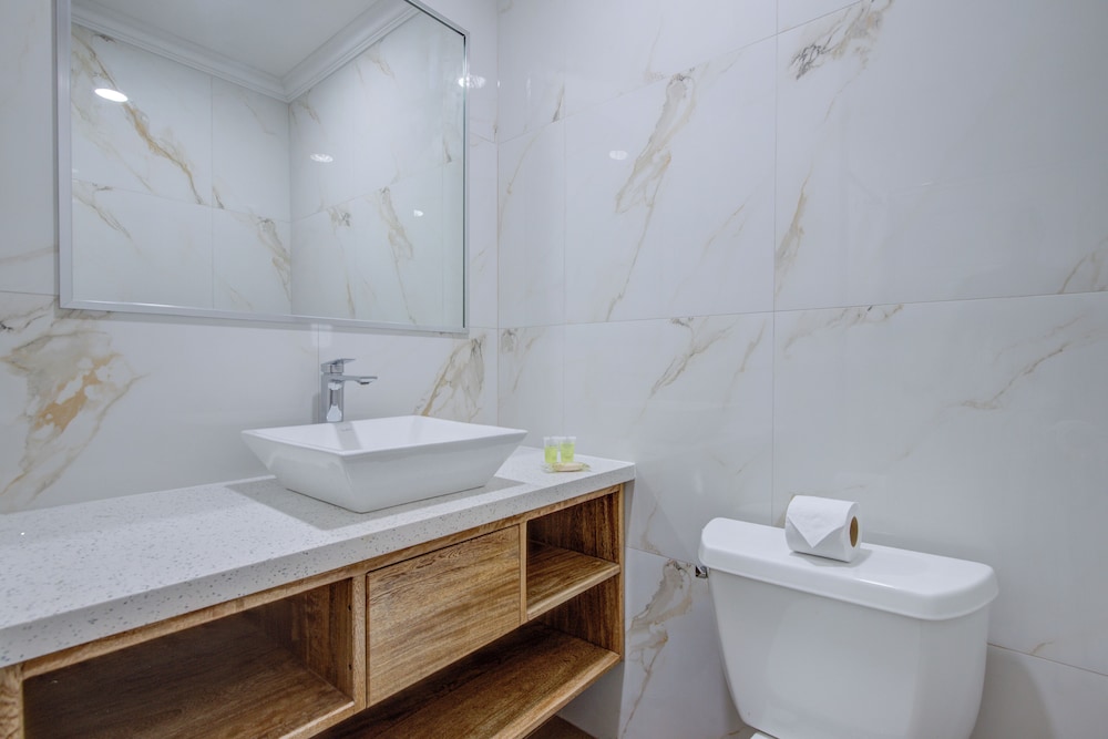 Airport Suites Hotel 58/61