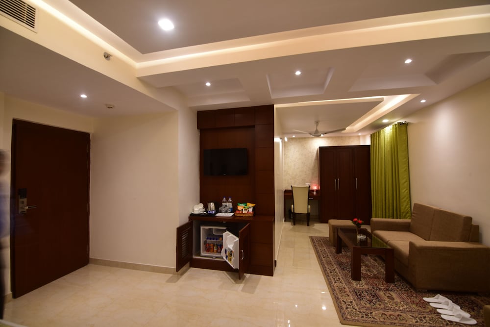 Hotel Varanasi Inn 25/33
