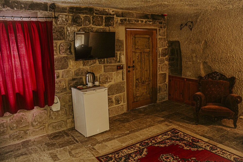 Junior Ottoman Cave 29/41
