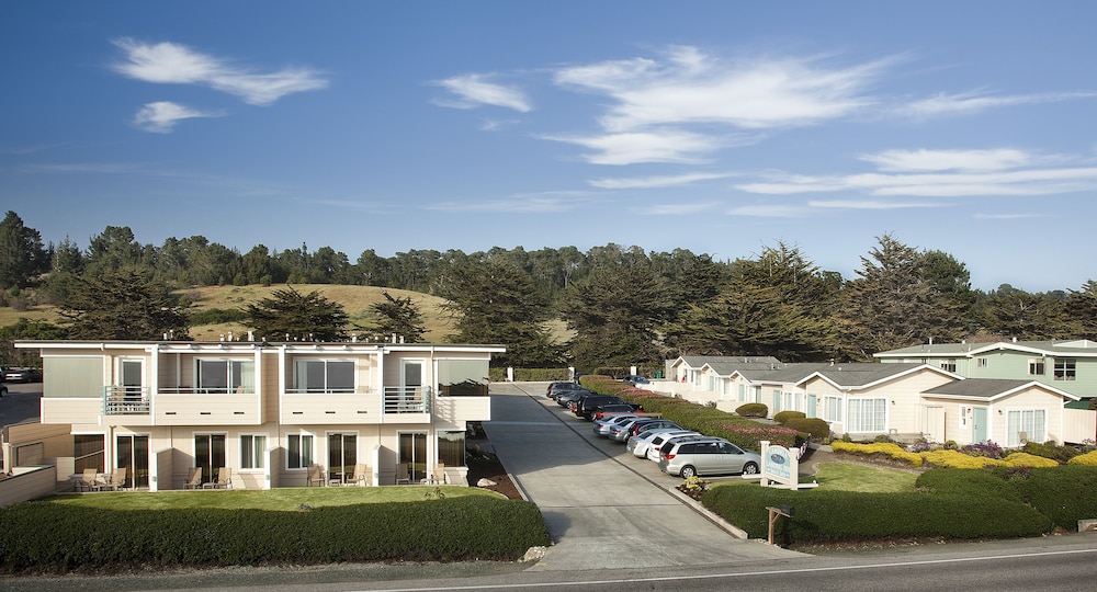 Cambria Landing Inn & Suites 6/35