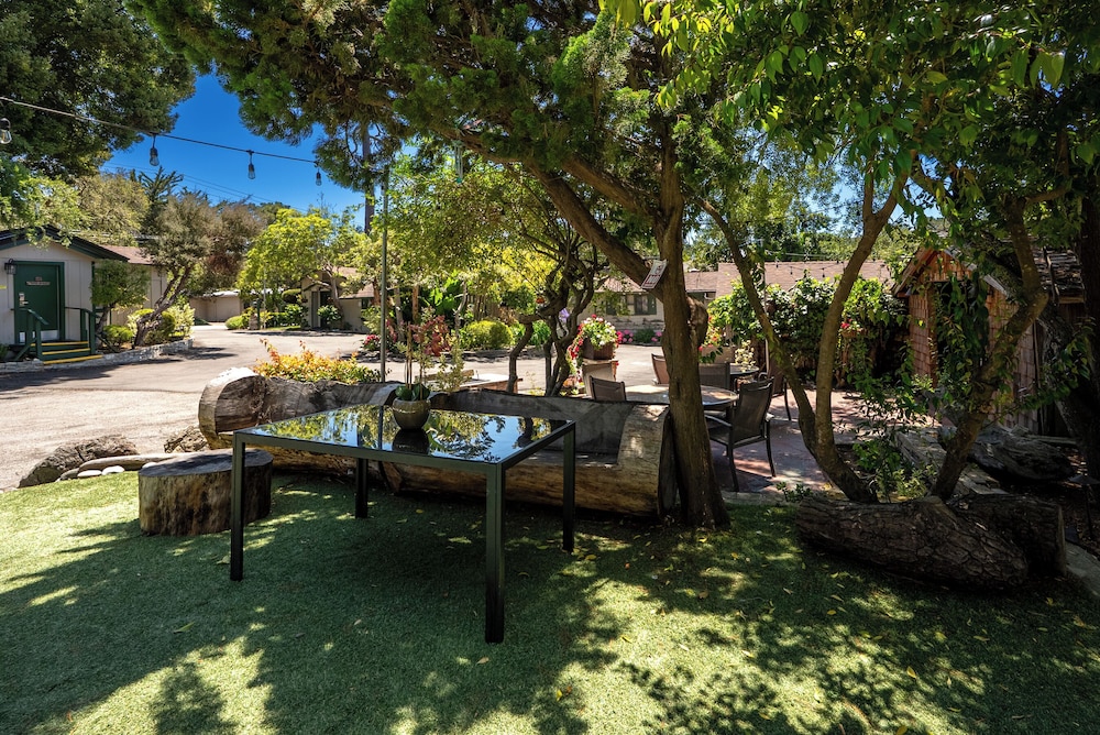 Carmel Resort Inn 43/72