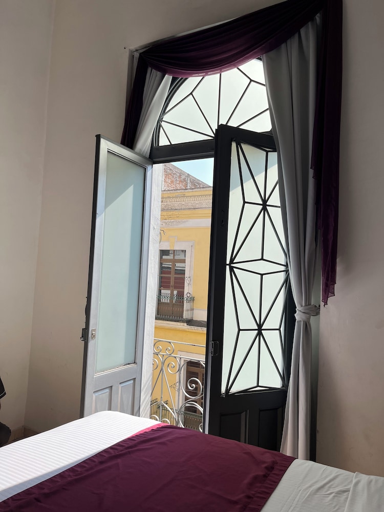 Hotel Alhaja 25/50