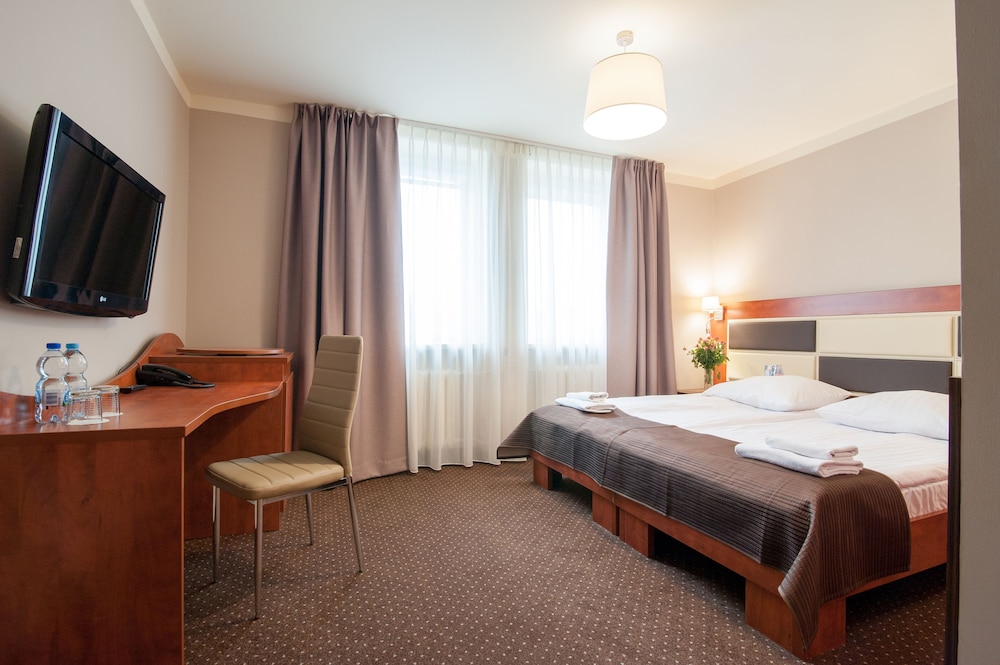 Hotel Diament Zabrze 15/66