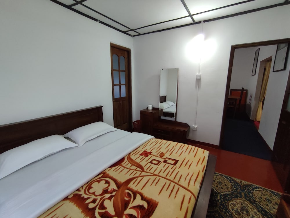 Andrews Hostel 6/50