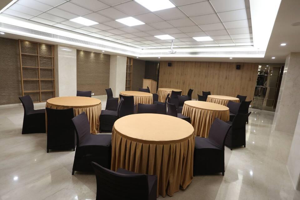 Eulogia Inn 20/26