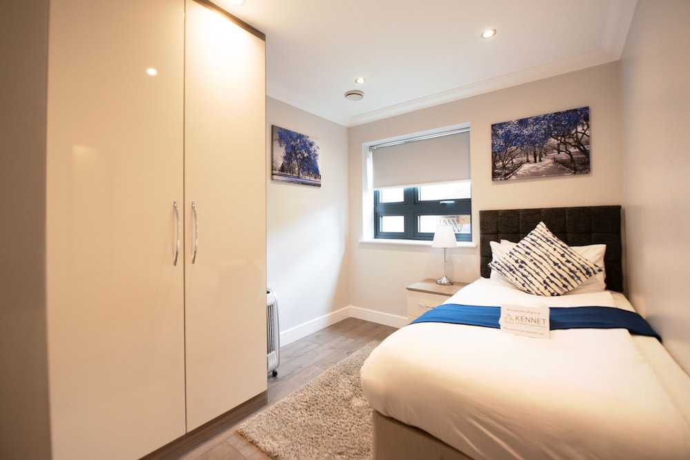 Panoramic, Apartment, 1 Double and 1 Single Bed, Private Bathroom, Accessible