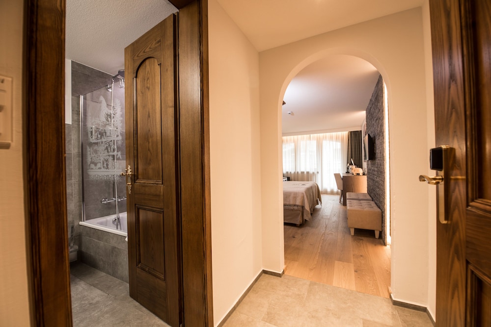 Hotel Daniela 48/48