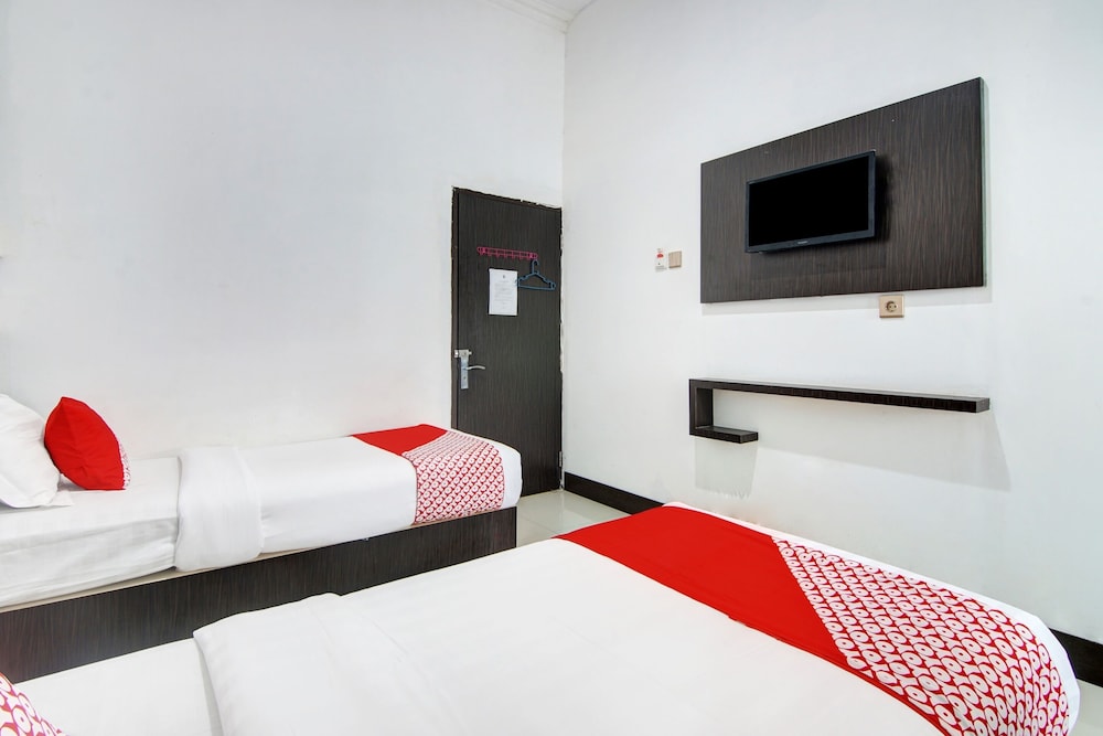 Hotel O Bukittinggi near Jam Gadang formerly New Aedo 27/56