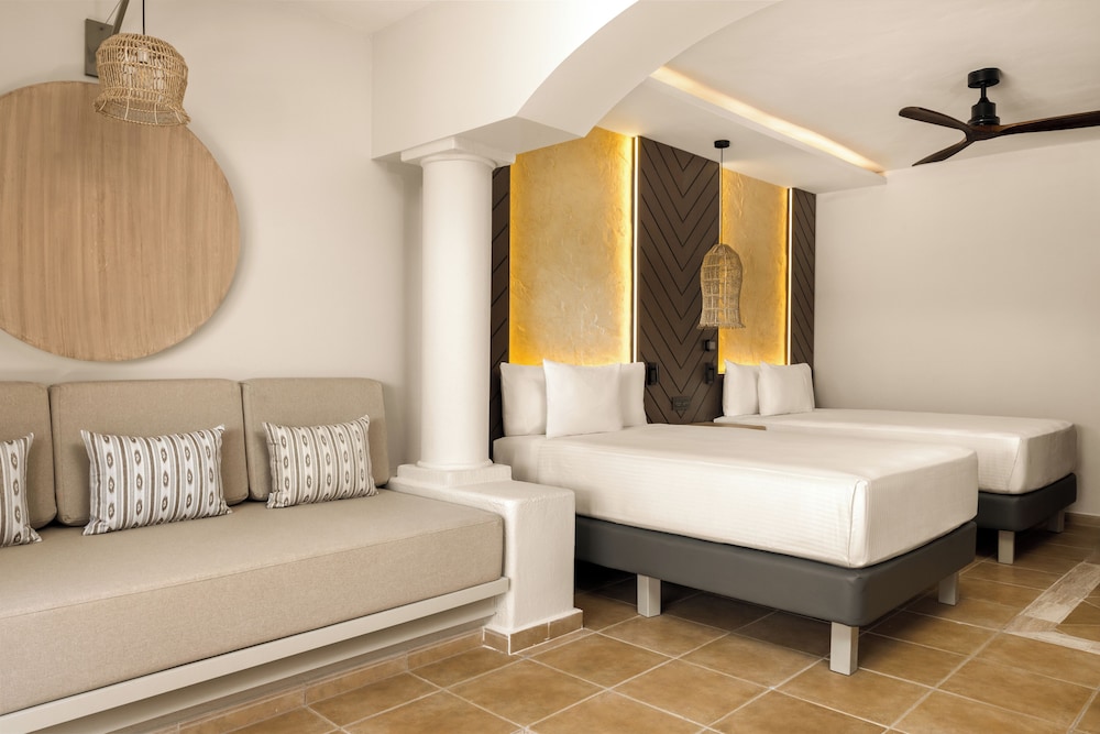 Bahia Principe Escape Tequila 28/71