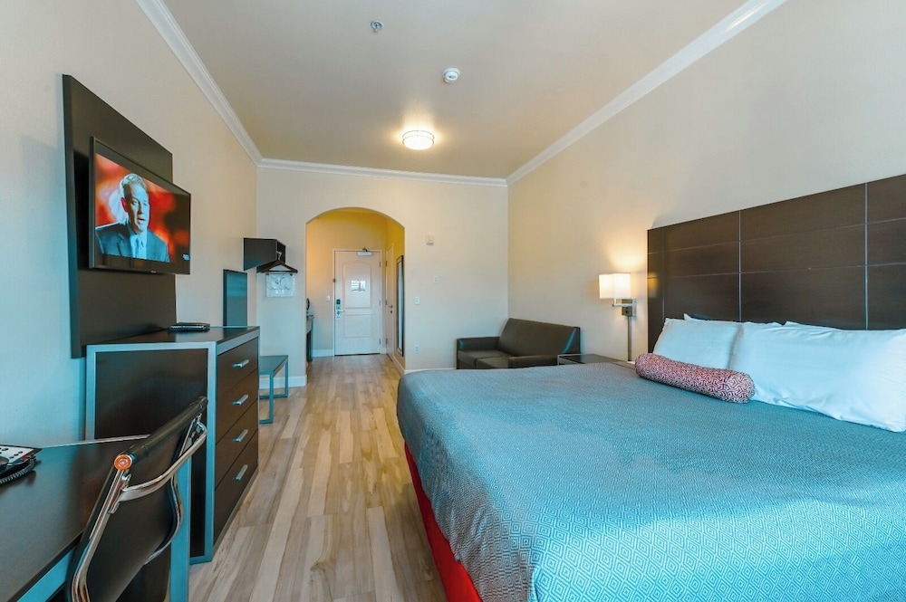 Gateway Inn and Suites Hotel 21/46
