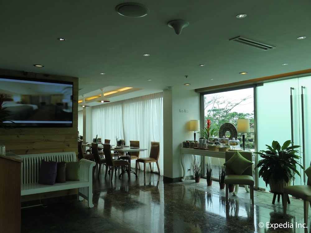 One Tagaytay Place 49/56