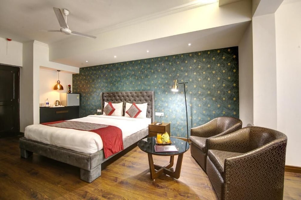 HOTEL THE SOLACE 20/50