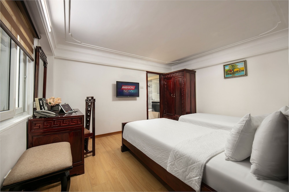 Little Hanoi Hotel 7/53