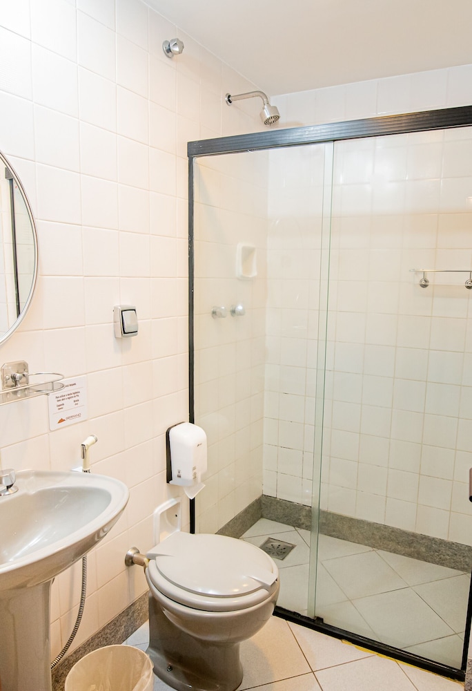 SERRANO RESIDENCIAL HOTEL 52/54
