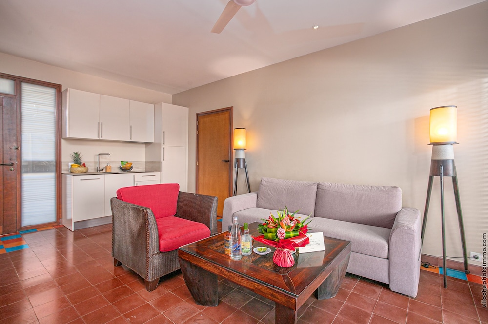Le Cap Est Lagoon Resort 25/50