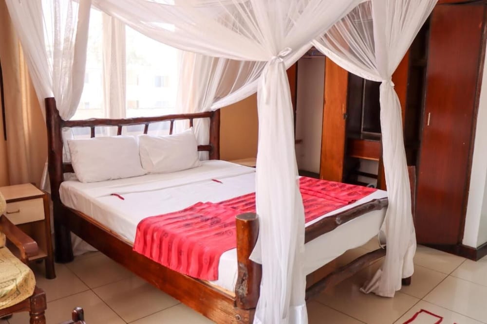 Bridge Hotel Mombasa 14/41