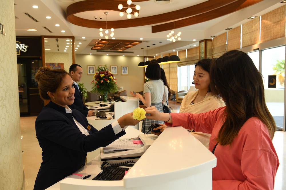 Gulf Suites Hotel Amwaj 8/50