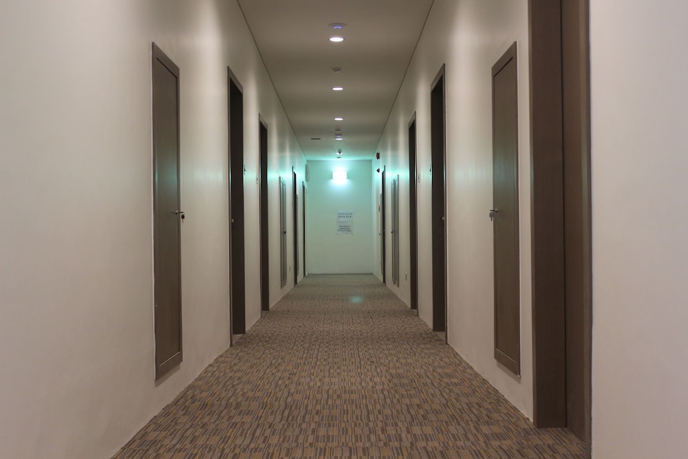 Opi Indah Hotel 25/52