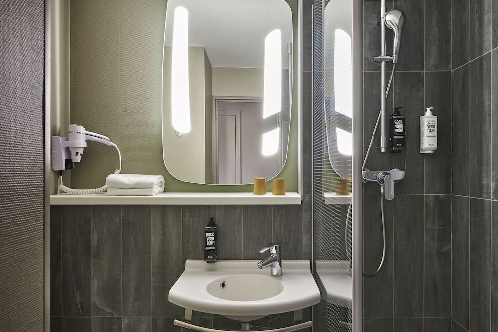 Ibis Marne La Vallee Emerainville 45/46