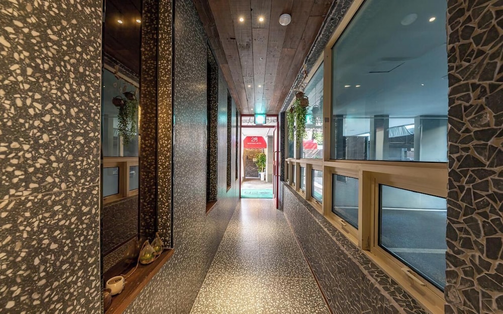 February Hotel Sungseo 30/67
