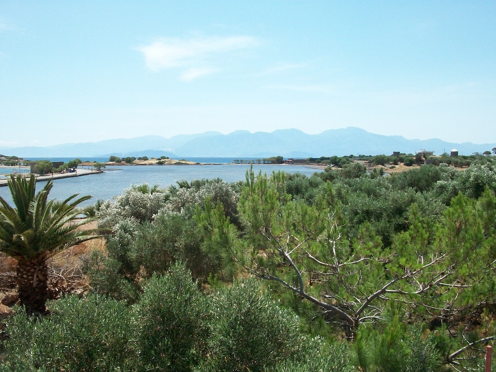 Elounda Sunrise Apartments and Studios 42/50